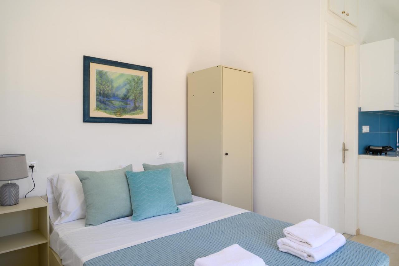 אלונדה Artemis Apartment First Floor מראה חיצוני תמונה